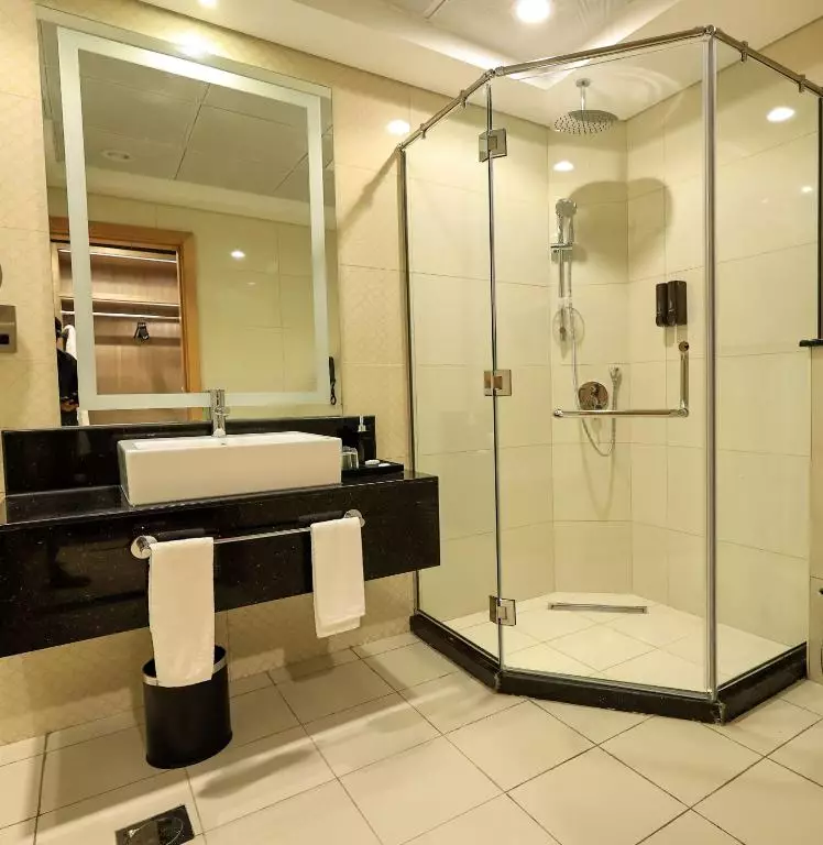 حمام هتل بست وسترن پریمیر